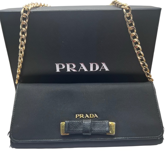 RARE Authentic PRADA Black & Gold Bow Long Slim Carryall Wallet on a Gold Chain - Picture 1 of 15